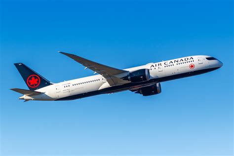 air canada boeing 777 300er.
